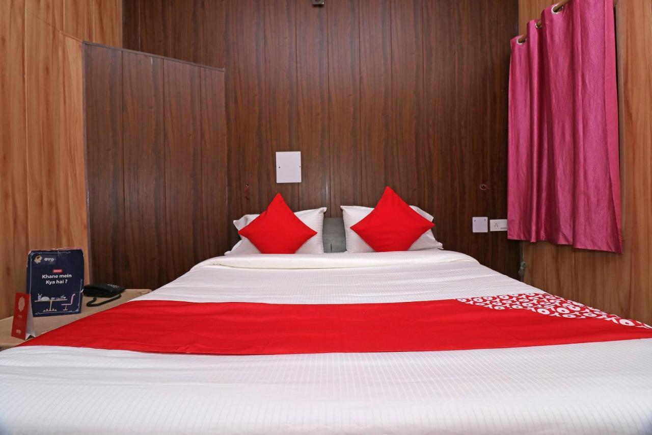 Oyo 27750 Bhagwati Residency Hotel Mirzapur Ngoại thất bức ảnh