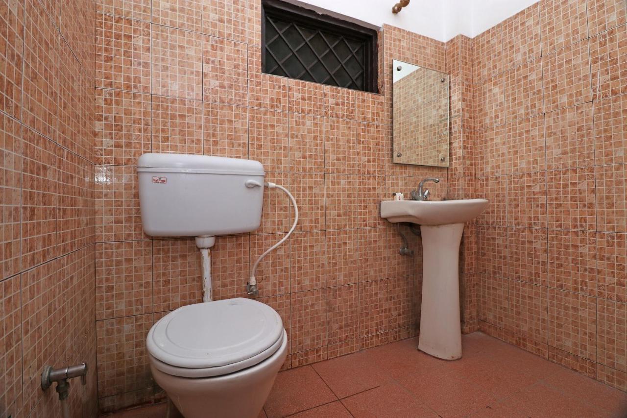 Oyo 27750 Bhagwati Residency Hotel Mirzapur Ngoại thất bức ảnh