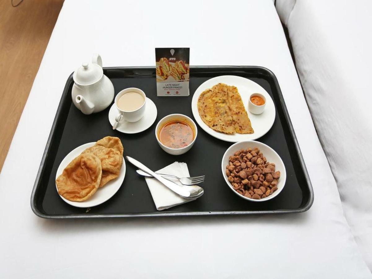 Oyo 27750 Bhagwati Residency Hotel Mirzapur Ngoại thất bức ảnh
