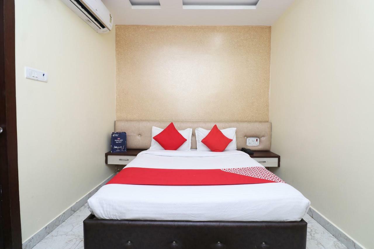 Oyo 27750 Bhagwati Residency Hotel Mirzapur Ngoại thất bức ảnh
